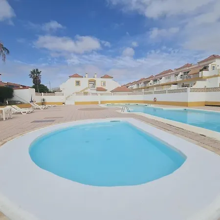 Caleta Amigos 10a * קלטה דה פוסטה