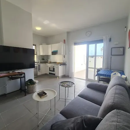 Caleta Amigos 10a * קלטה דה פוסטה